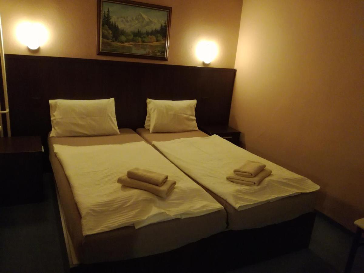 Garni Hotel Anne-Mary Piest'any Eksteriør bilde