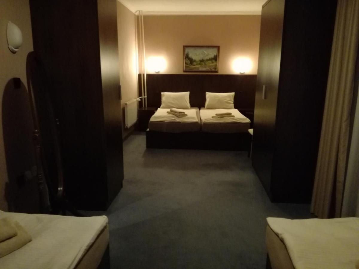 Garni Hotel Anne-Mary Piest'any Eksteriør bilde